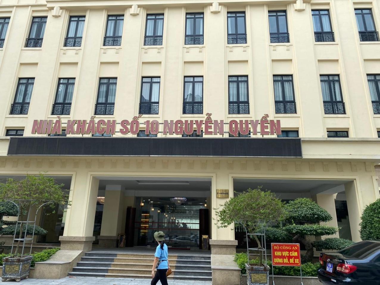 NguyẽN QuyèN Hotel Hanoi Exterior photo