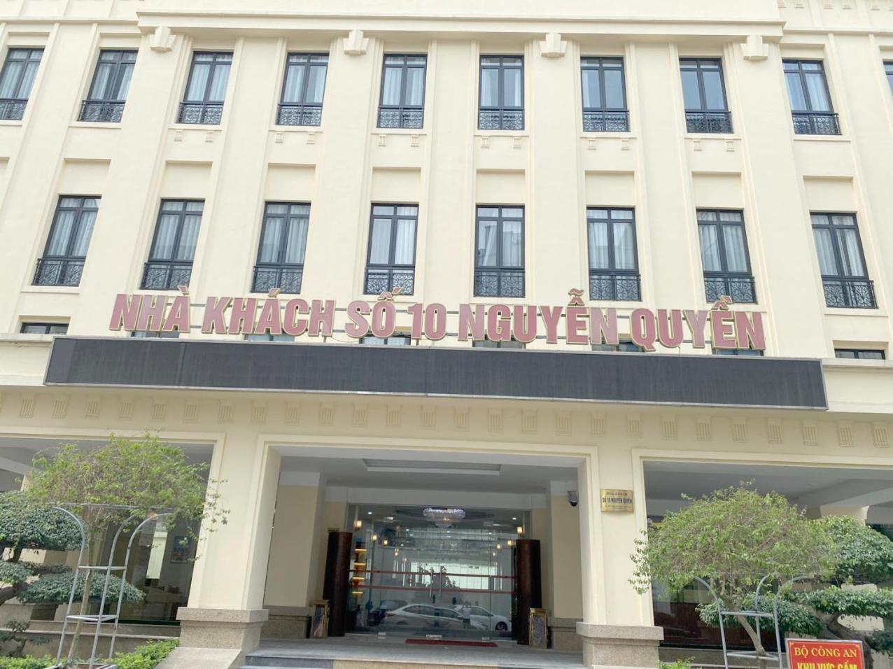 NguyẽN QuyèN Hotel Hanoi Exterior photo
