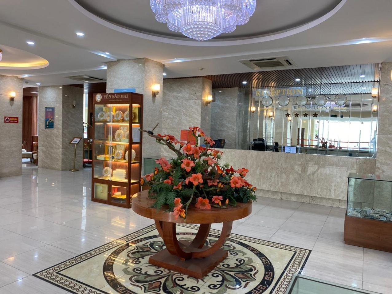 NguyẽN QuyèN Hotel Hanoi Exterior photo